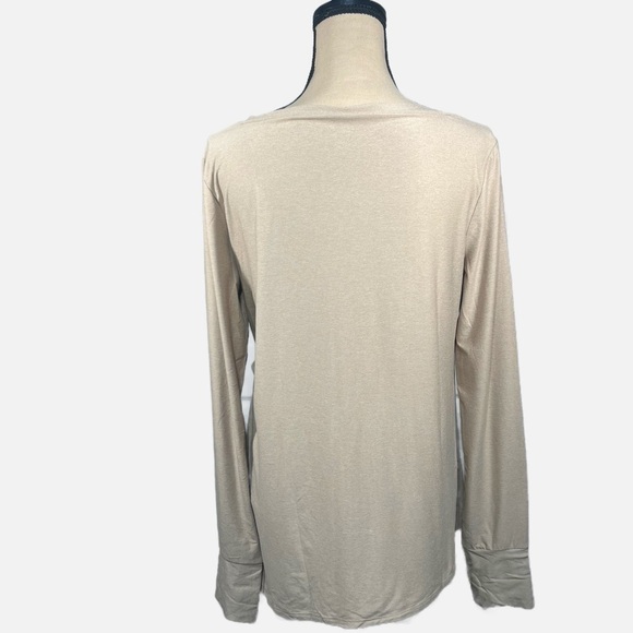 Old Navy Cloud94 Long Sleeve Active Wear Ecru Womens size Medium - Picture 6 of 10